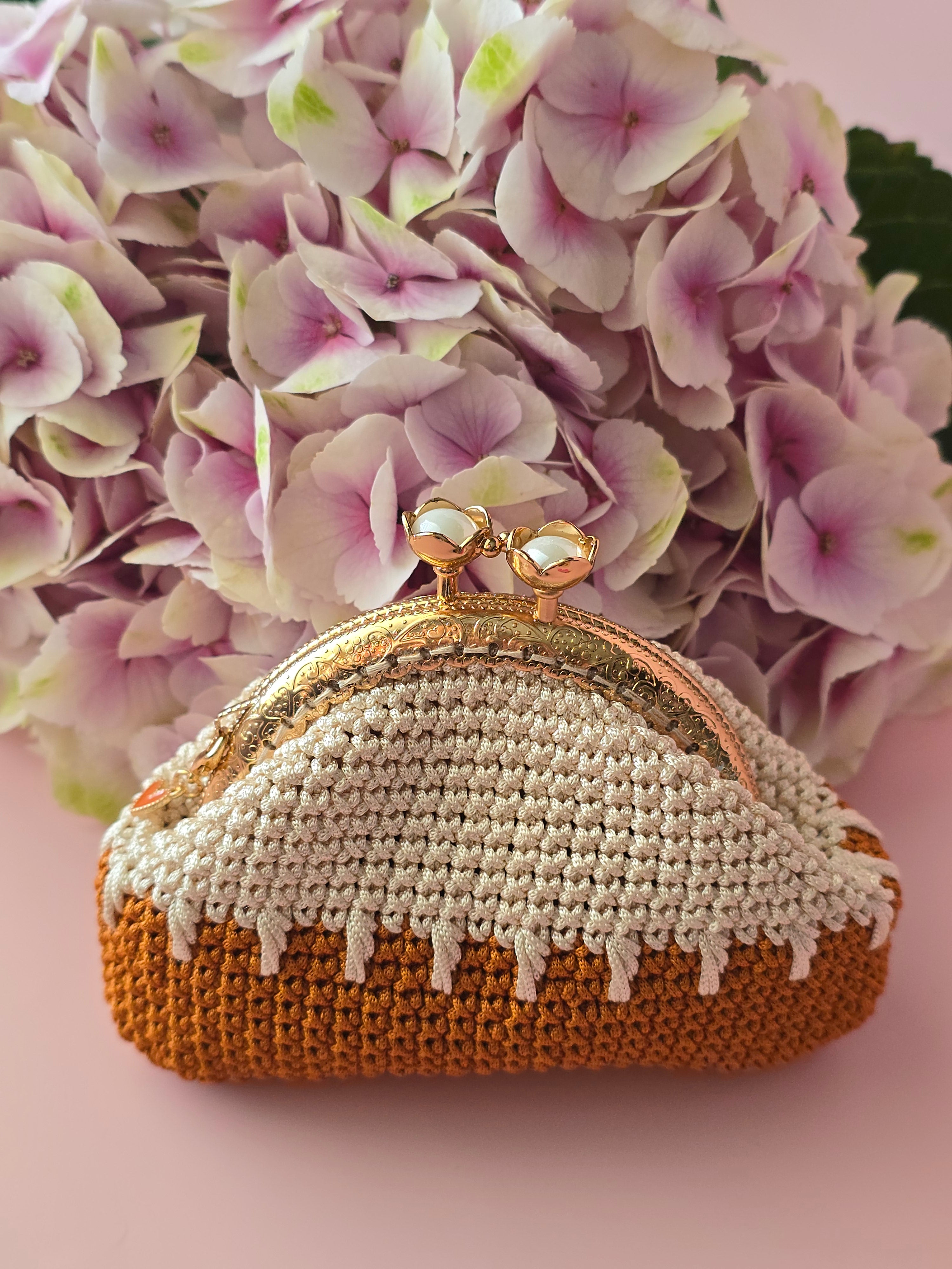 Crochet Coin Purse “Caramel Drip”
