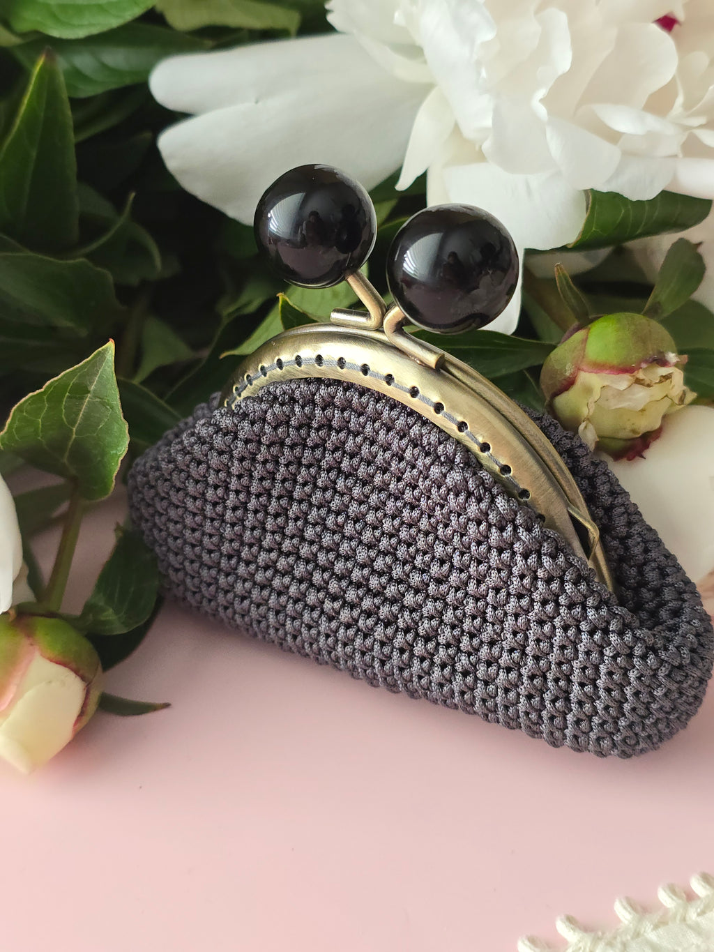 Crochet Kiss Lock Coin Purse – Handmade Vintage Style Clutch