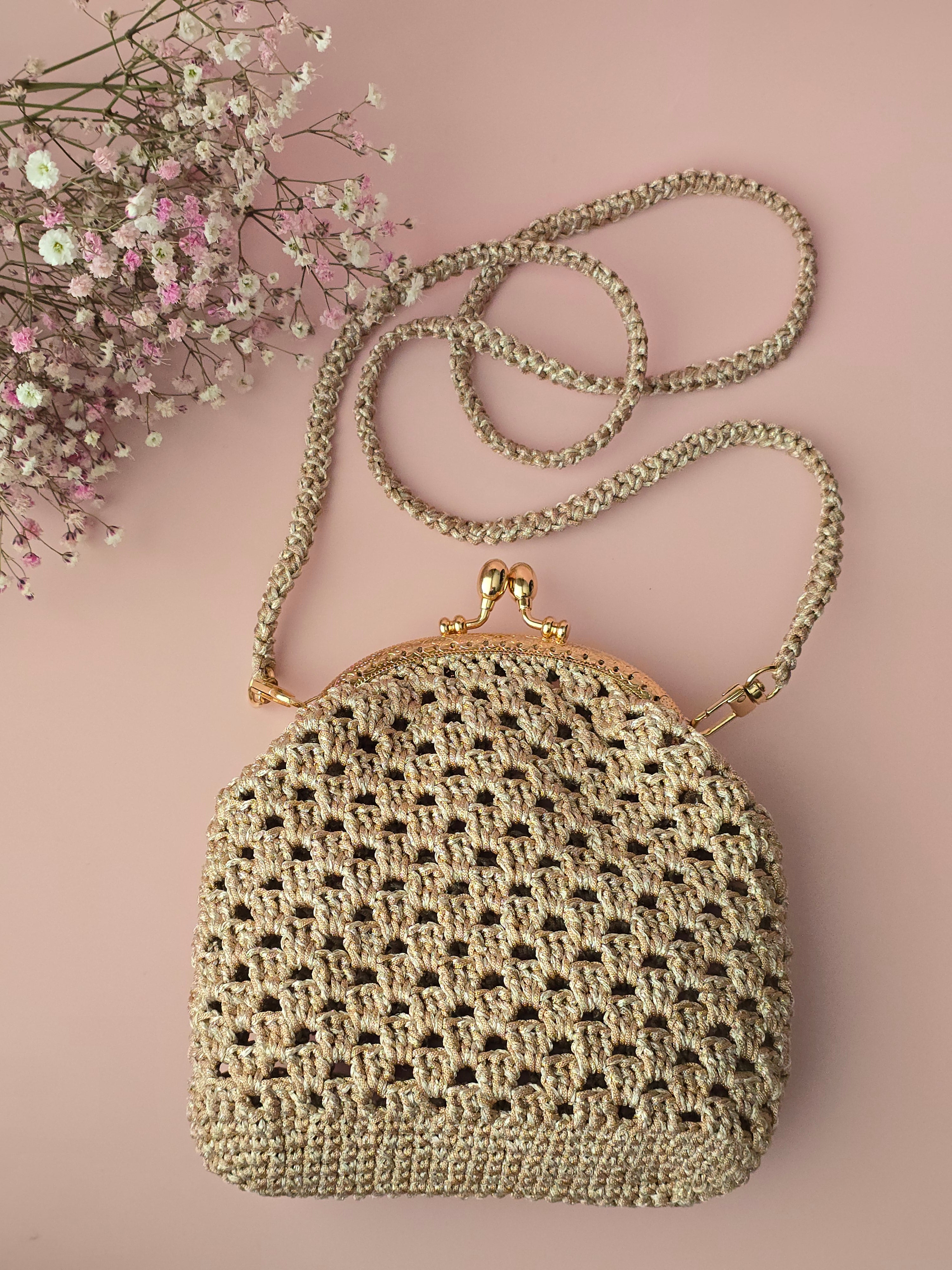 Handmade Crochet Crossbody Bag with Kiss Lock Frame