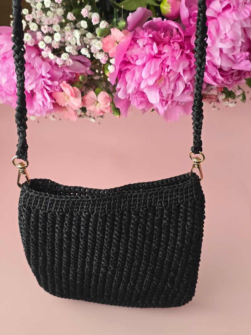 Black Ribbed Crochet Crossbody Bag