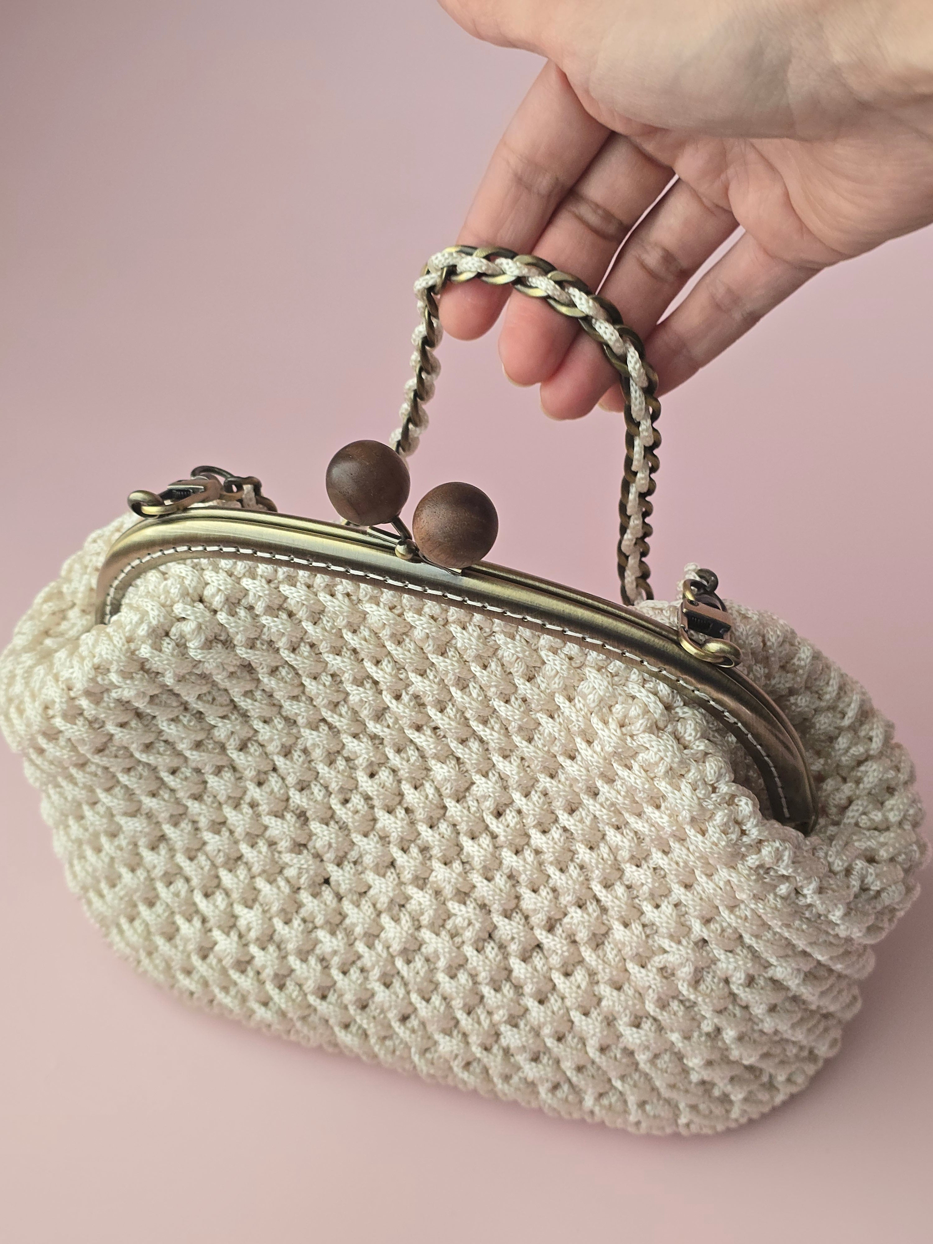Handmade Crochet Frame Bag – Cream Cotton Handbag with Wooden Clasp