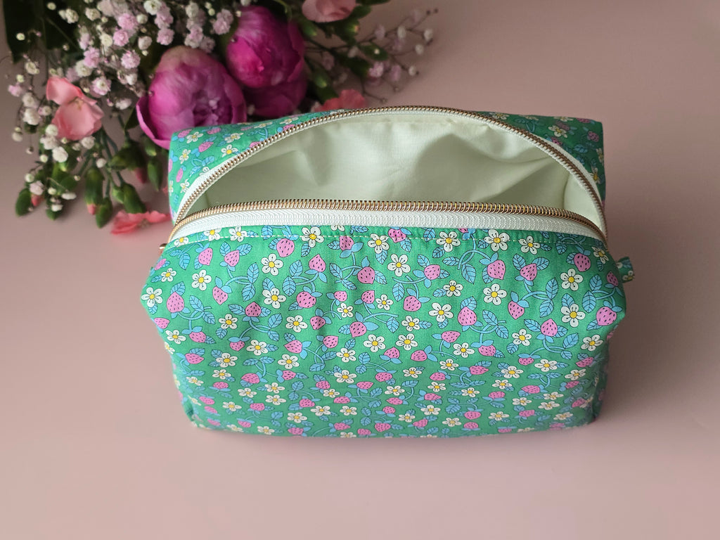 Strawberry Garden Cosmetic Bag Set 🍓🌼