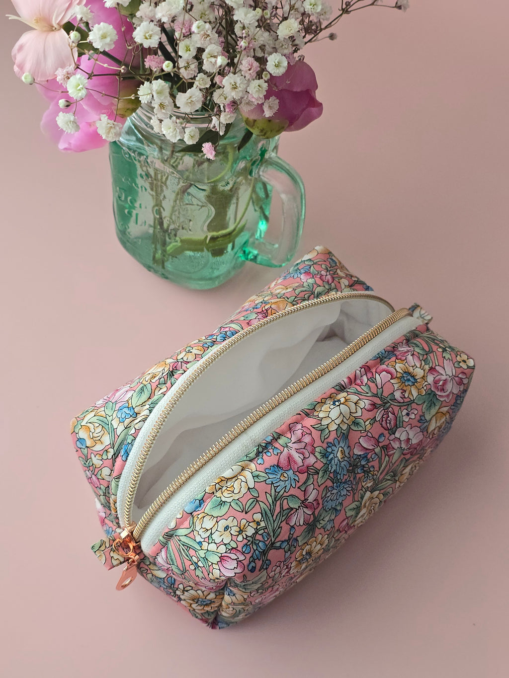 Floral Handmade Zipper Pouch 🌸