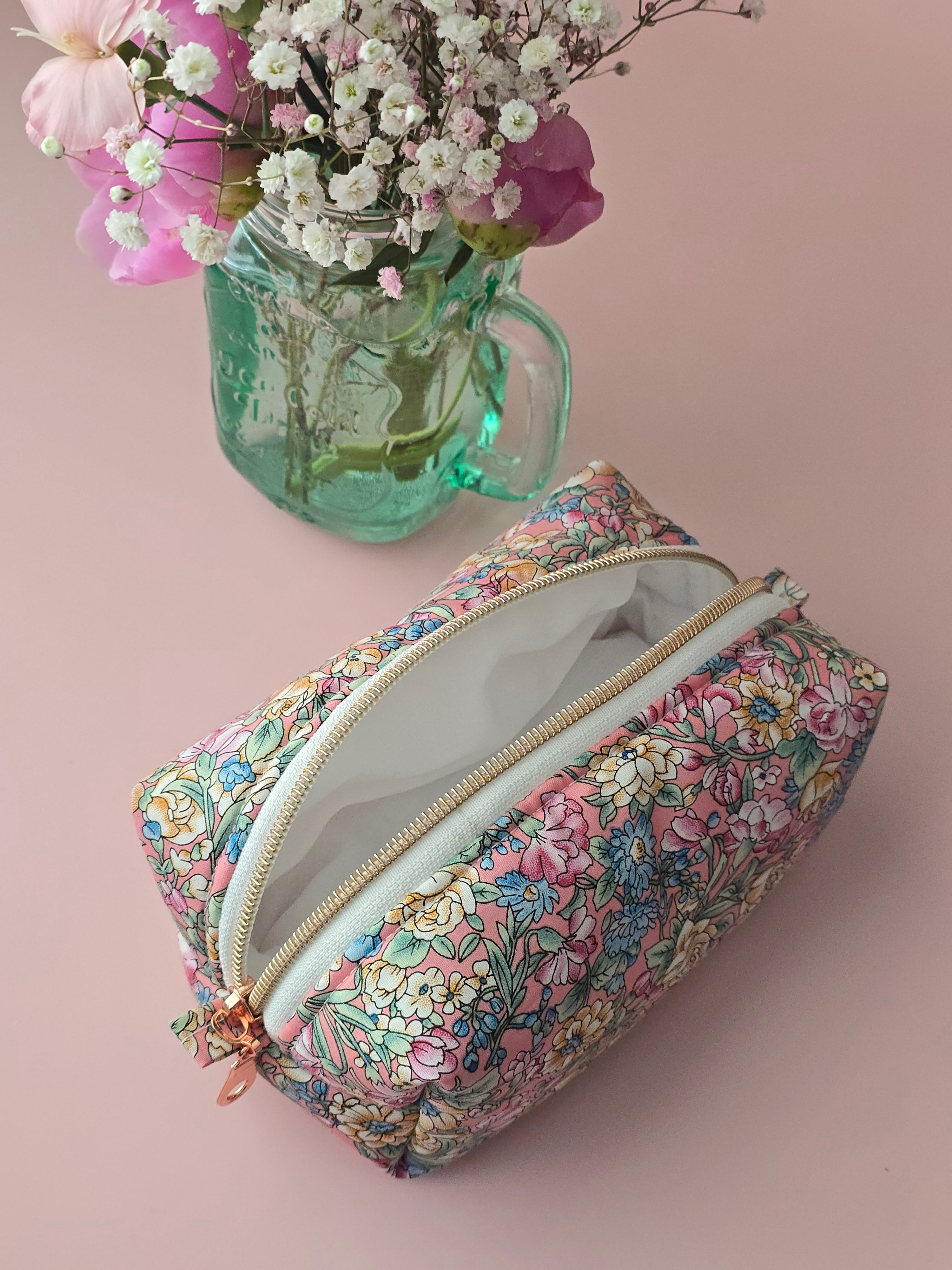 Floral Handmade Zipper Pouch 🌸