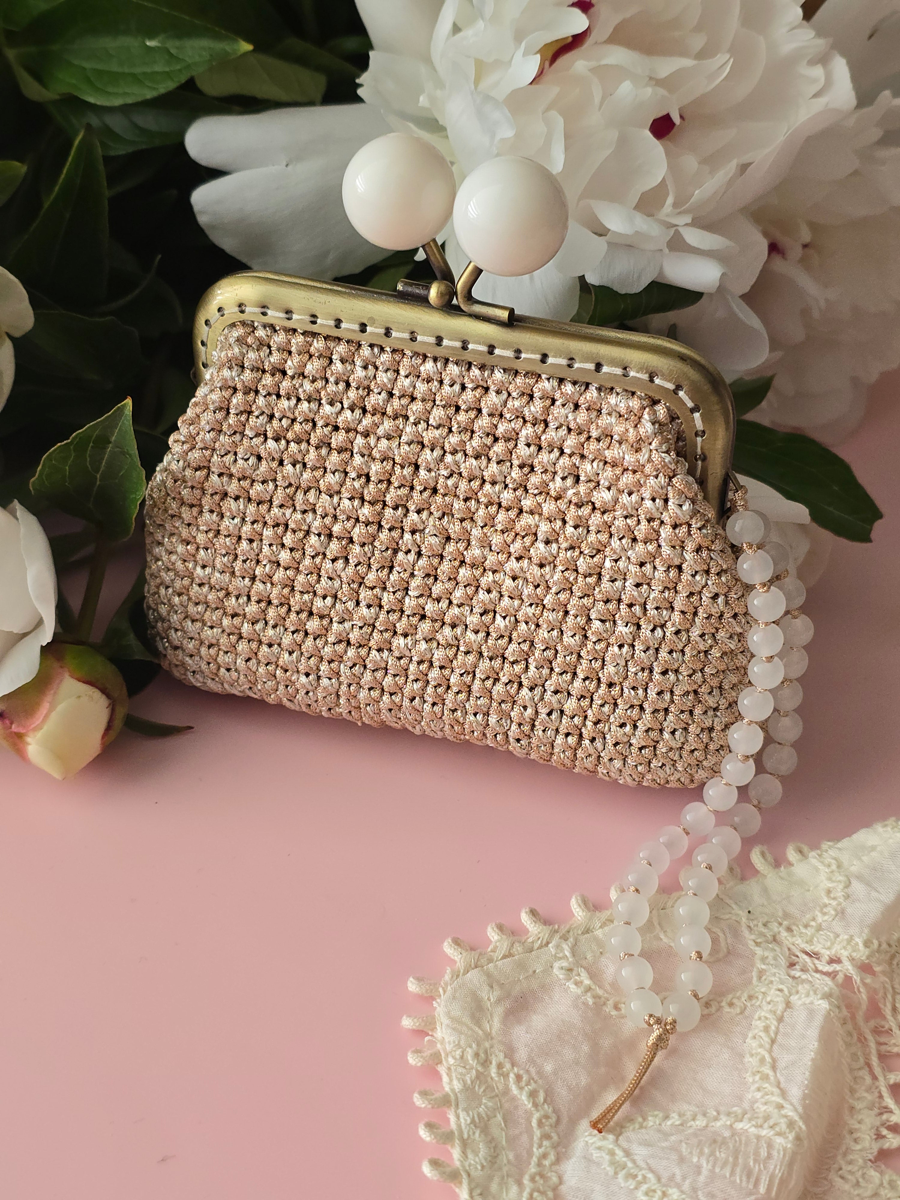 Crochet Frame Wallet – Beige Coin Purse