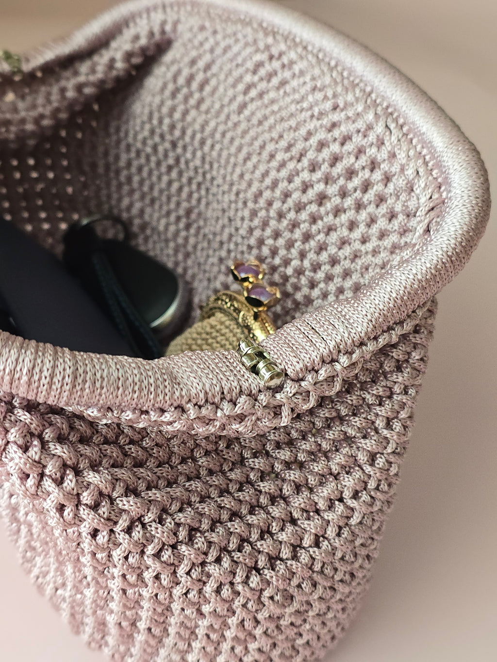 Handmade Crochet Frame Bag – Elegant Everyday Handbag