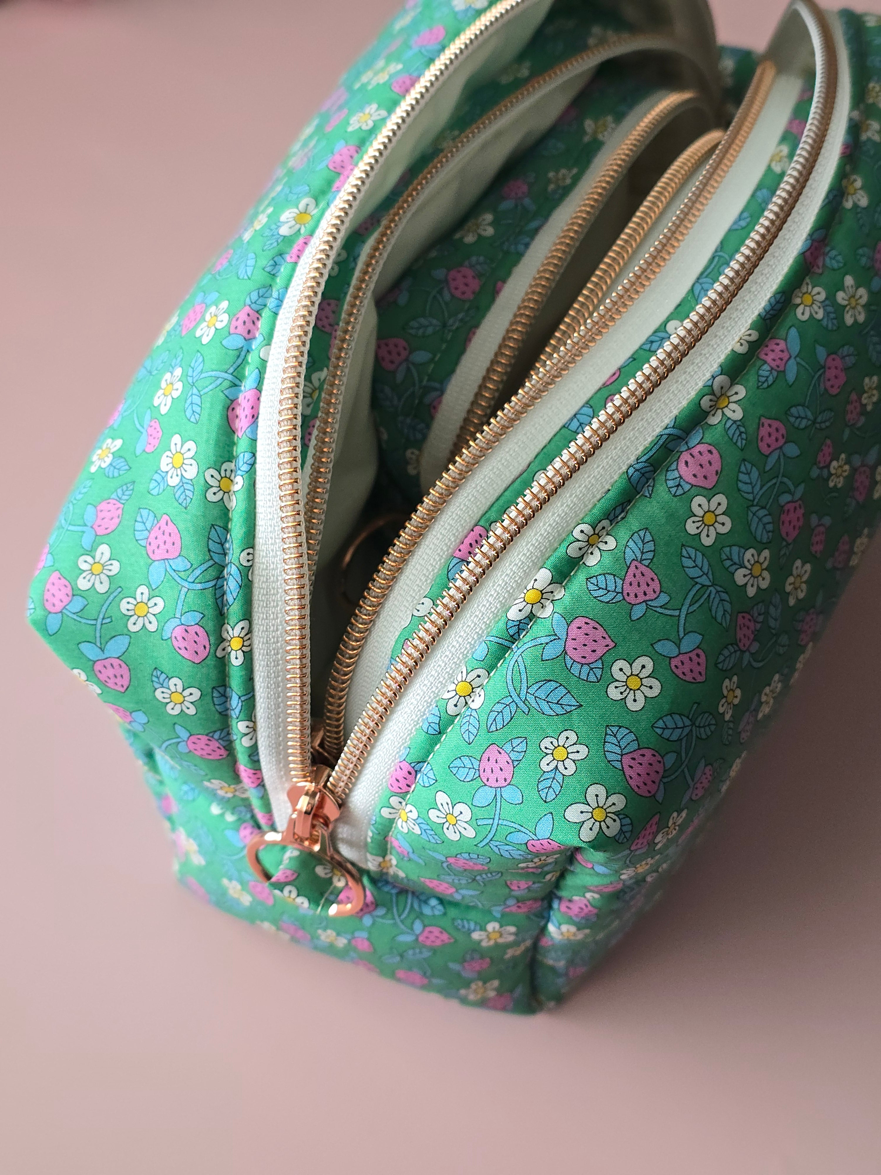 Strawberry Garden Cosmetic Bag Set 🍓🌼