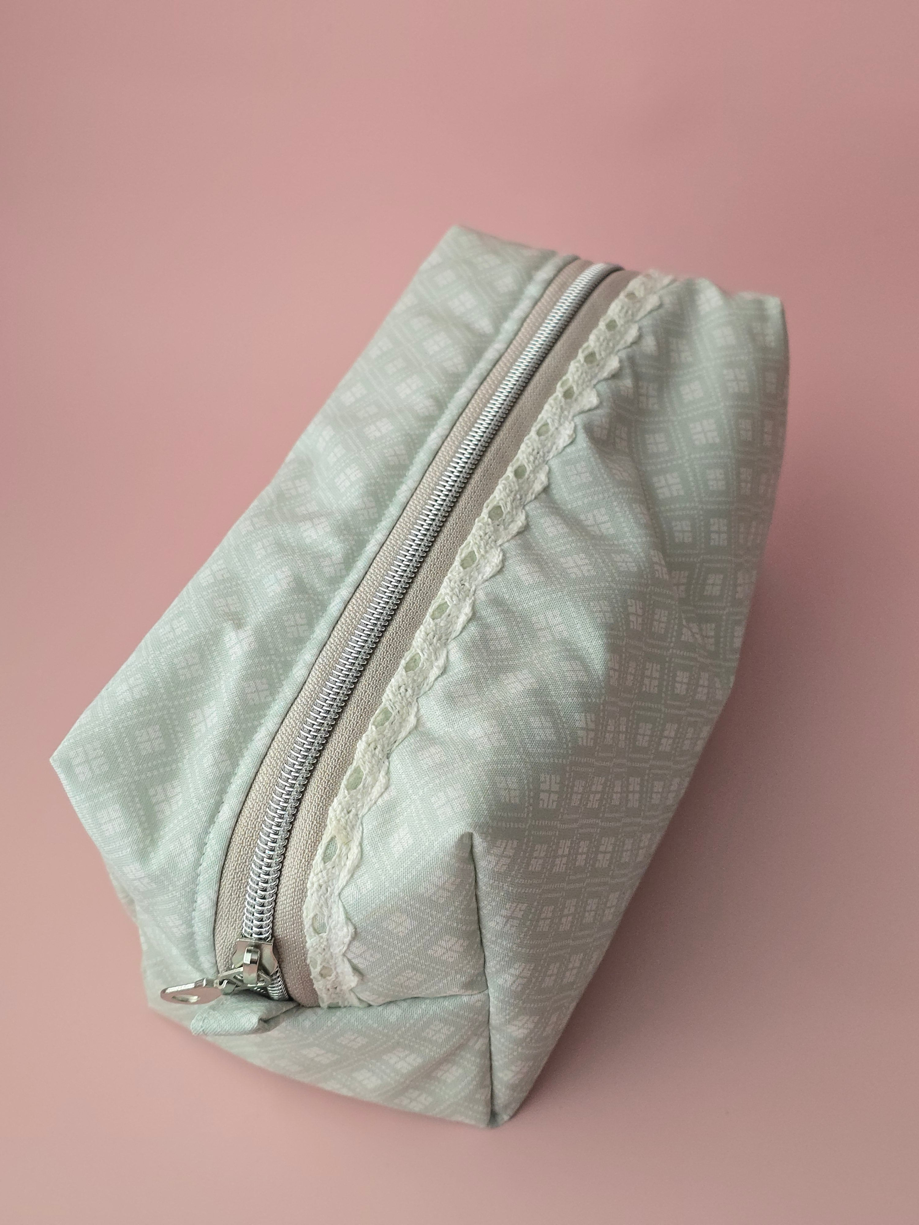 Elegant  Zipper Pouch