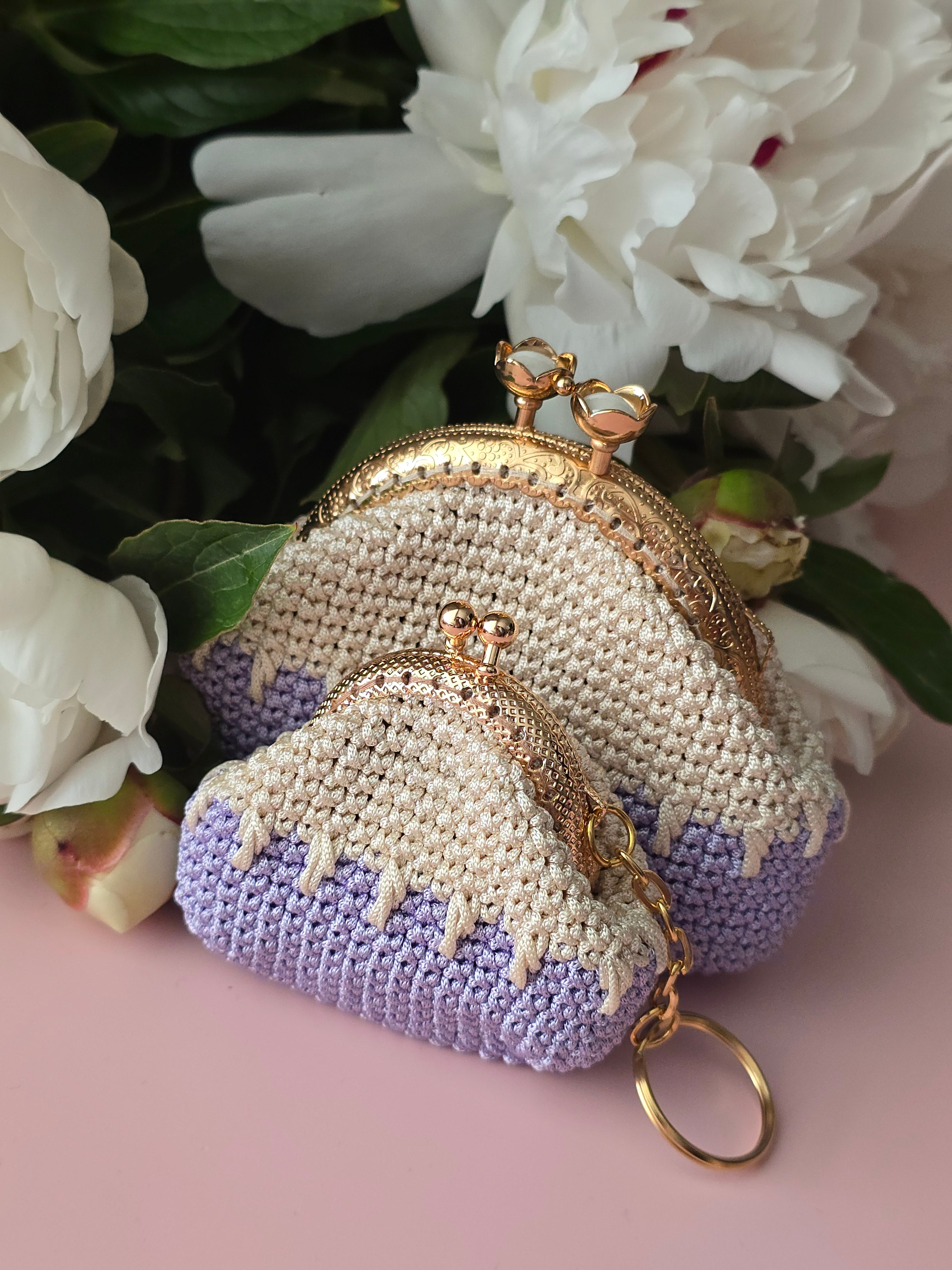 Handmade Crochet Kiss-Lock Coin Purse – Cream & Lavender